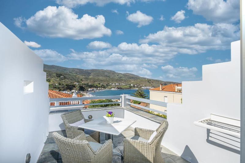 Grande Sea View Suite with Private Terrace image 4