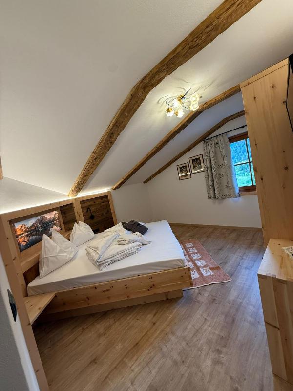 Single Room image 2