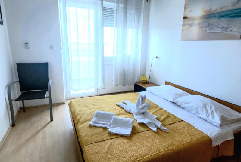 Deluxe Double Room with Sea View image 3