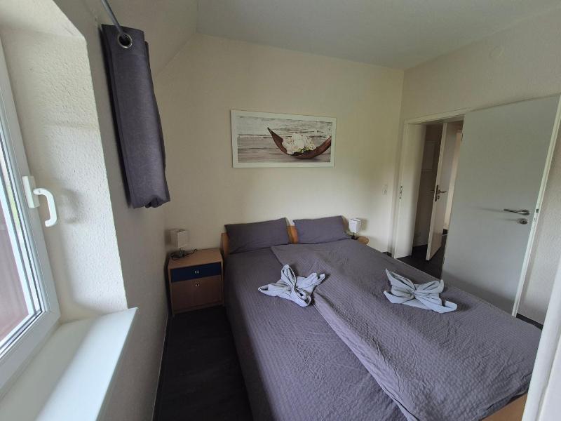 One-Bedroom Apartment with Balcony image 4