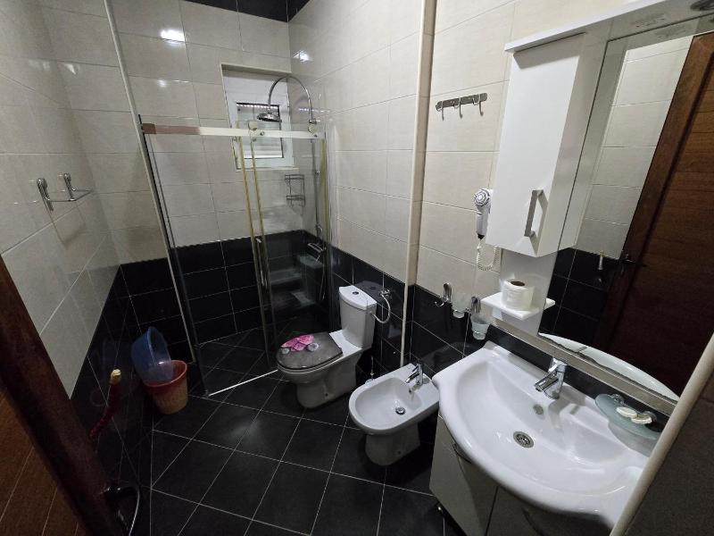 Studio Apartment with Sea View image 4