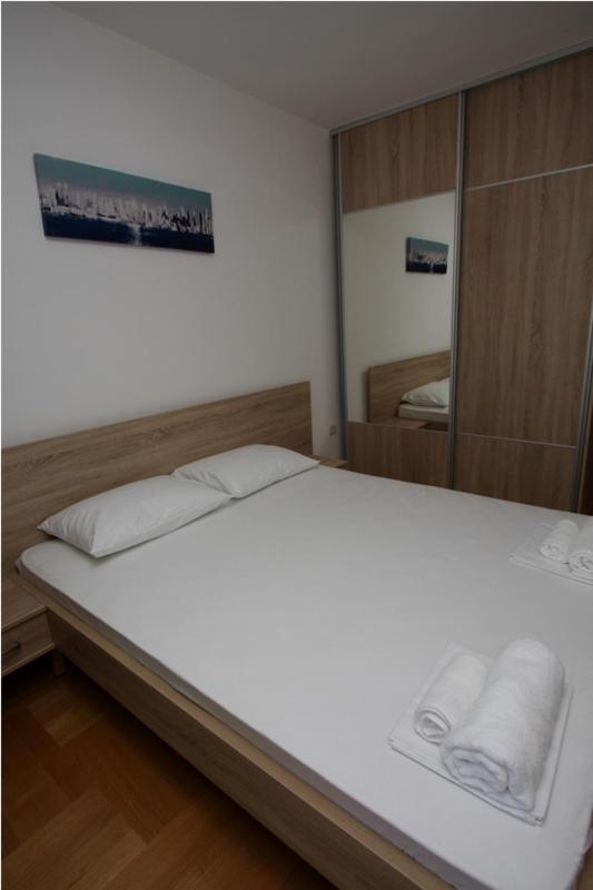 Two-Bedroom Apartment with Terrace and Sea View image 3