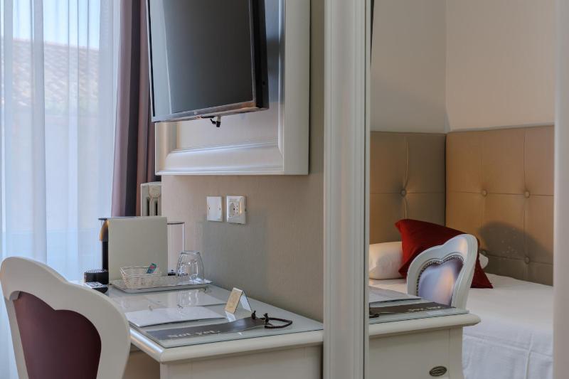 Hotel Degli Oleandri - image 11
