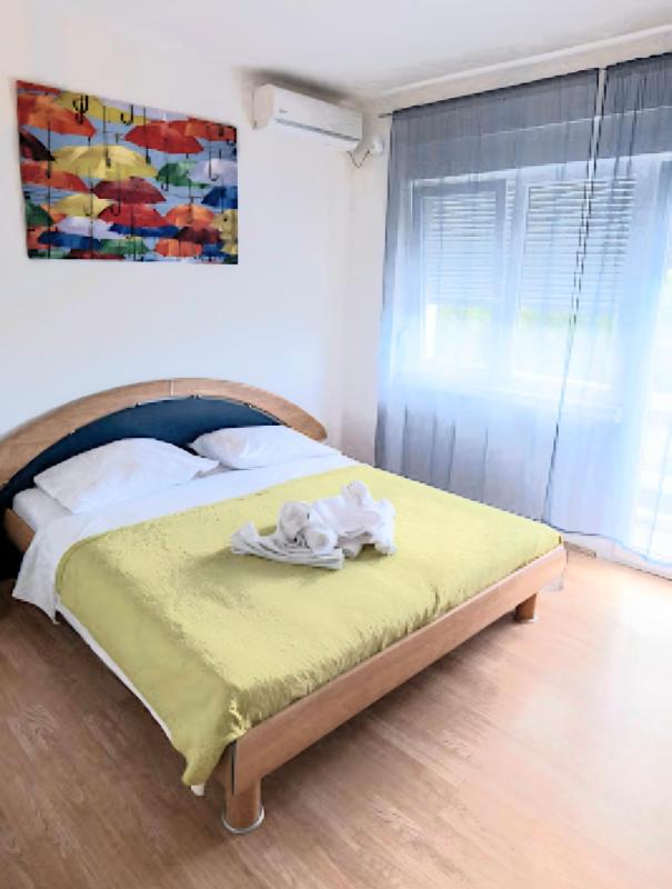 Double Room with Balcony image 1