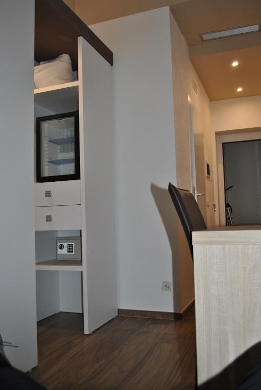 Superior Triple Room image 2
