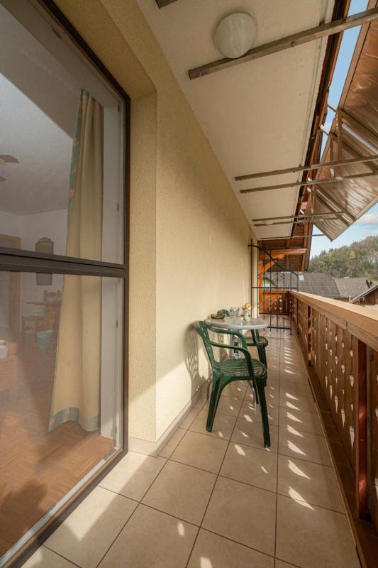 Double Room with Balcony image 2