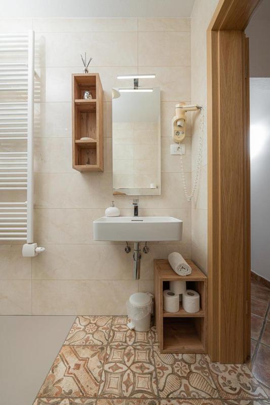 One-Bedroom Apartment with Balcony image 3