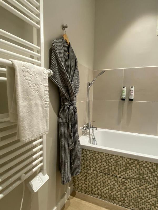 Deluxe Double Room image 1