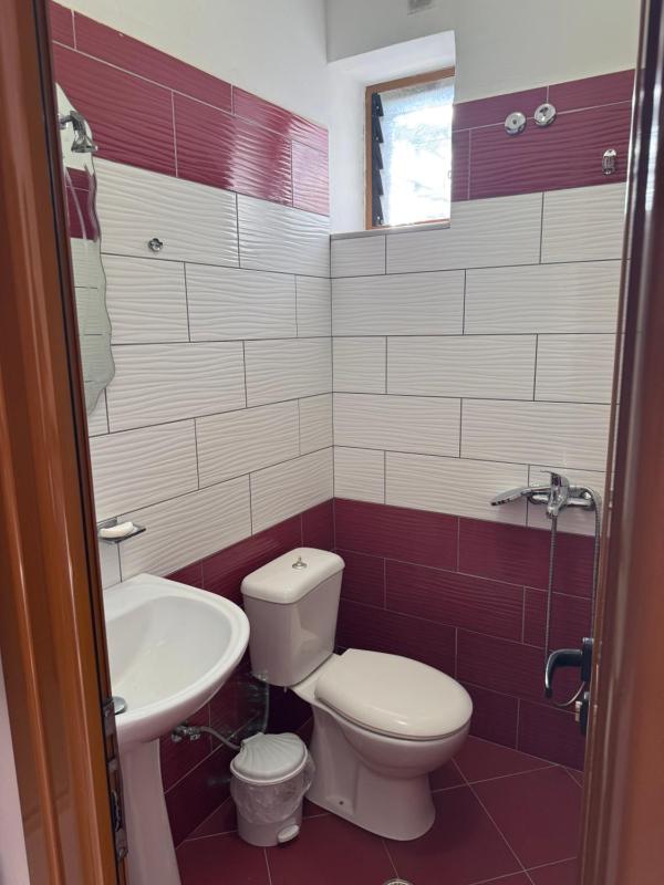 Double Room with Extra Bed image 1