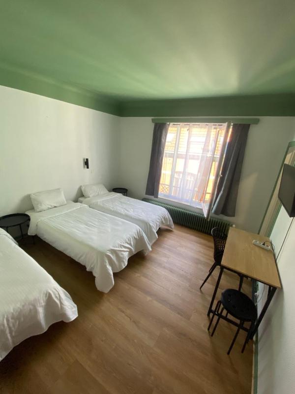 Triple Room image 3