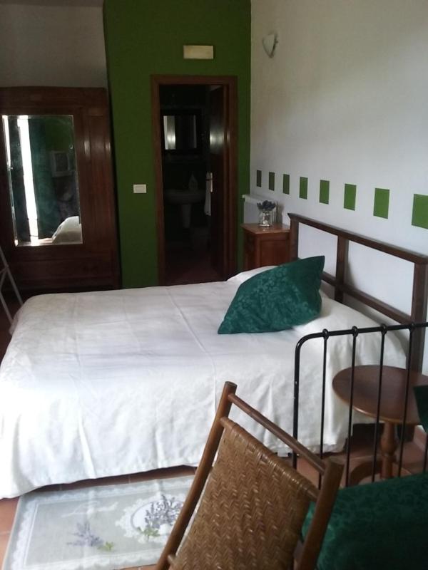 Double Room image 2