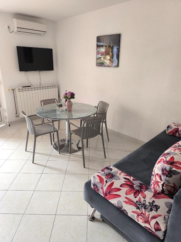 APARTMANI Mila - image 34