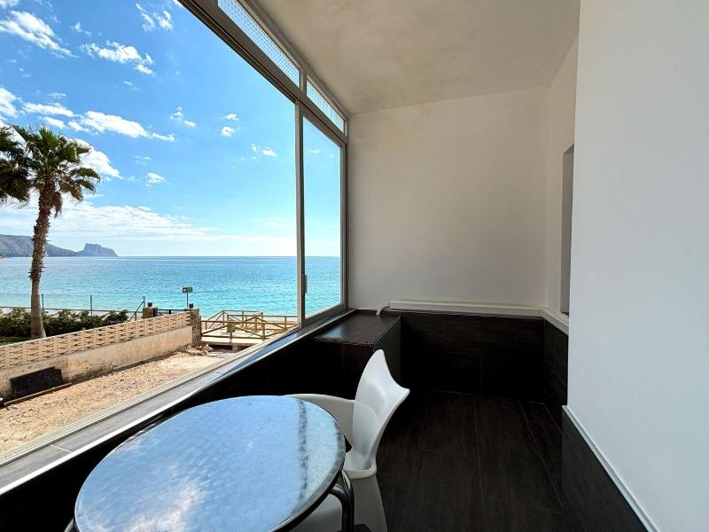 Standard Double Room image 2