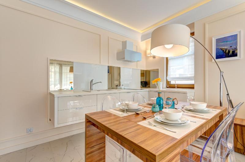 Bentley Home Sopot - image 9
