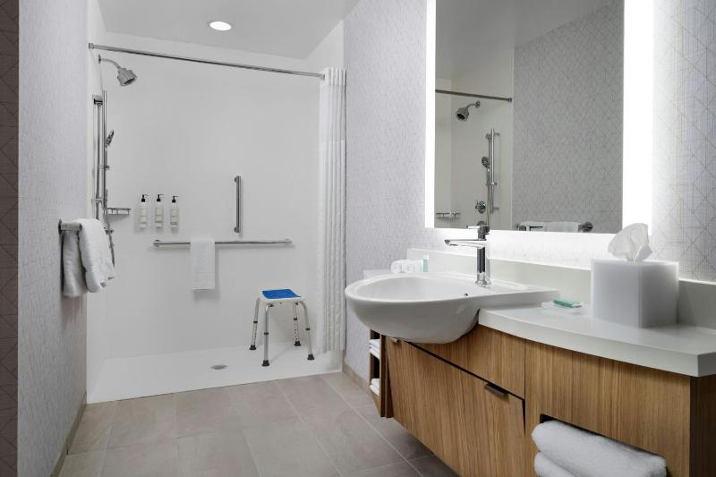 King Suite with Sofa Bed - Mobility Accessible with Transfer Shower image 3