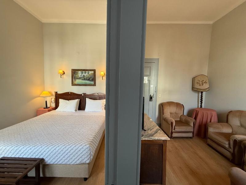 Family Suite (2 Adults + 3 Children) image 1
