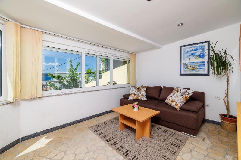 Apartment Car - image 11