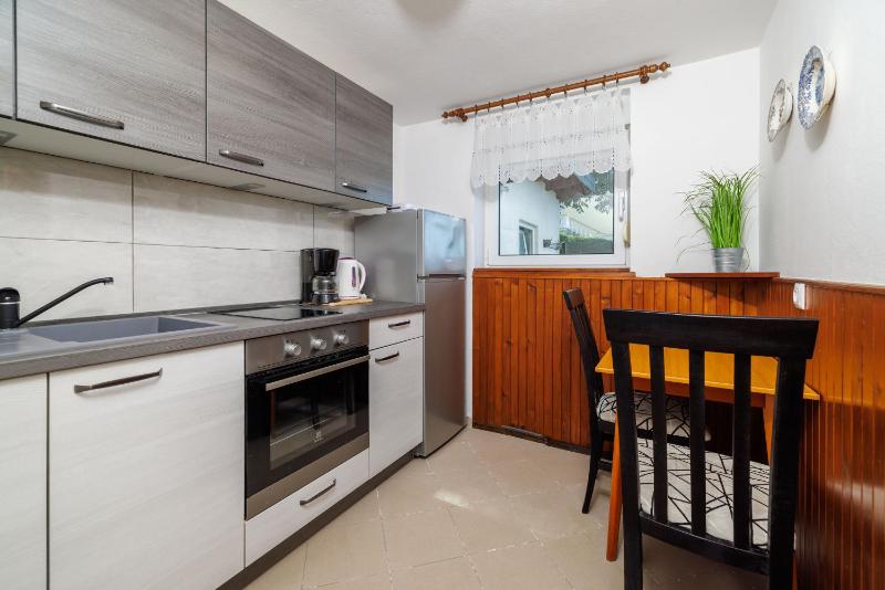 Apartment Car - image 25