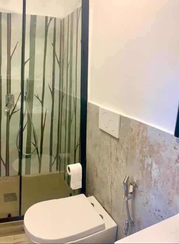 One-Bedroom Apartment image 1