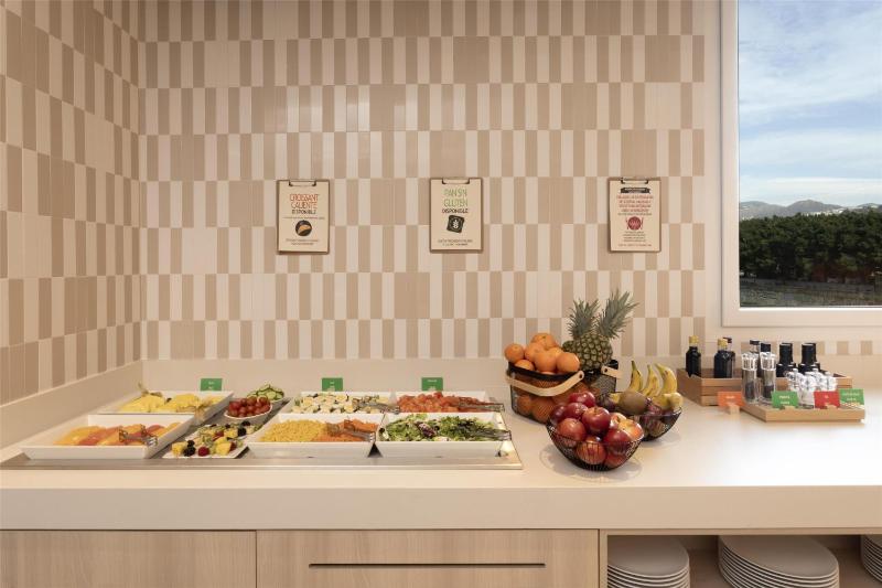 Hampton By Hilton Malaga Martiricos - image 25
