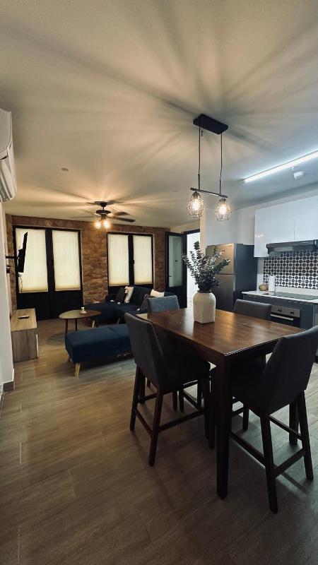 Best Location & Rooftop Pool Apto With Elevator - image 7