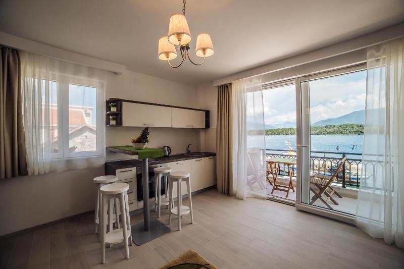 Apartments Harmonia - image 12