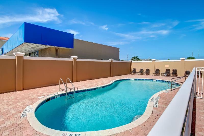 303 Fernandina Cay - image 6