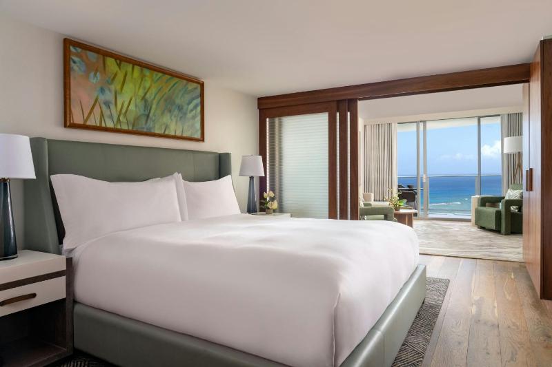 Grand Ocean View Room  image 4