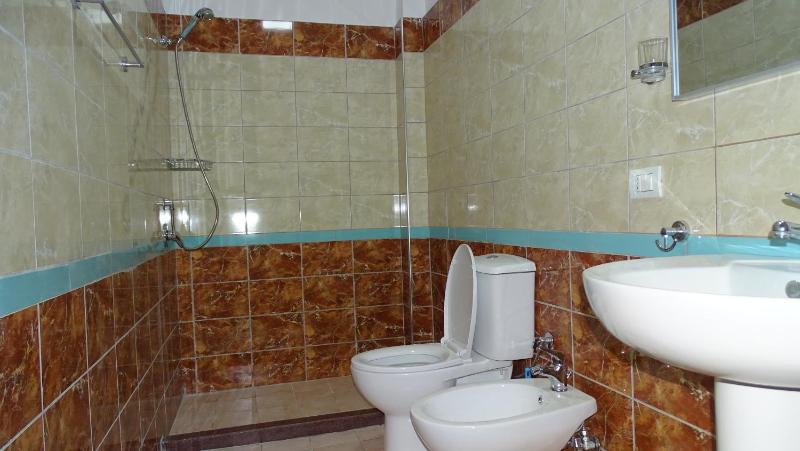 Triple Room with Sea View image 3