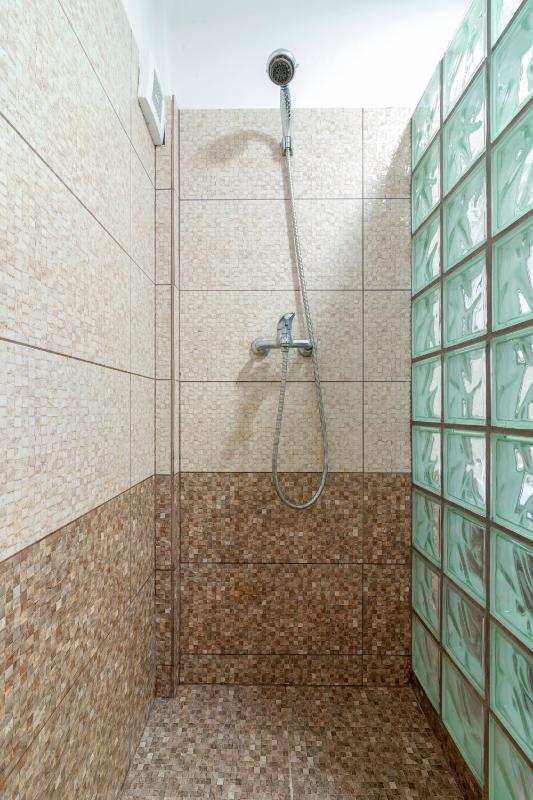 Quadruple Room with Bathroom image 2