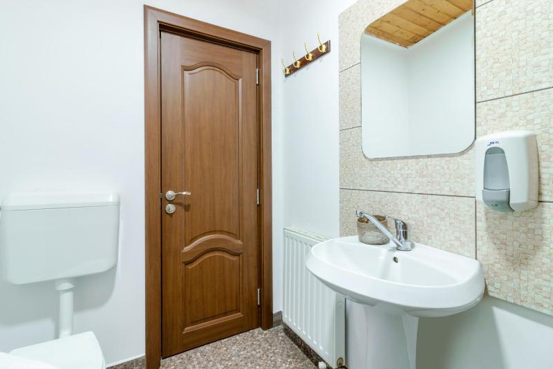 Triple Room with Private Bathroom image 4