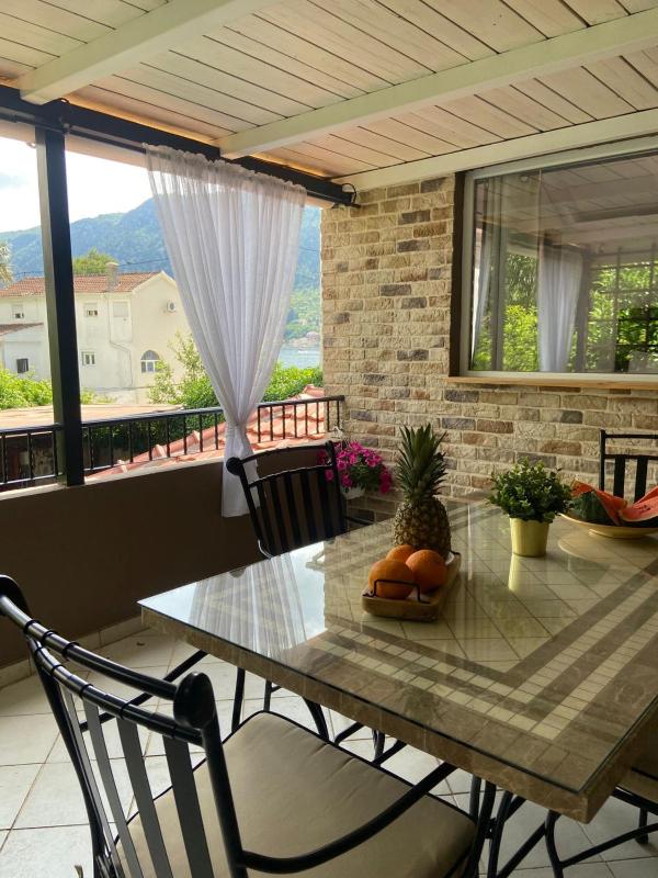 Two-Bedroom Apartment with Balcony image 1