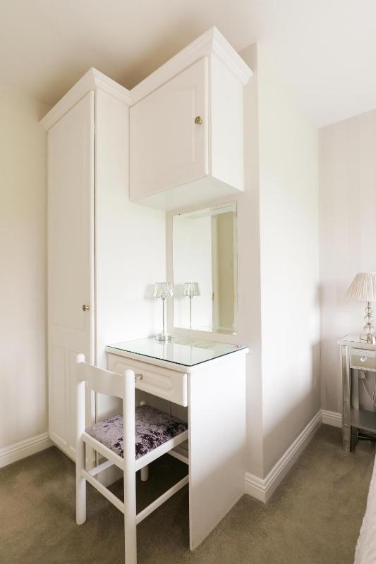 Double Room with Private External Bathroom image 3