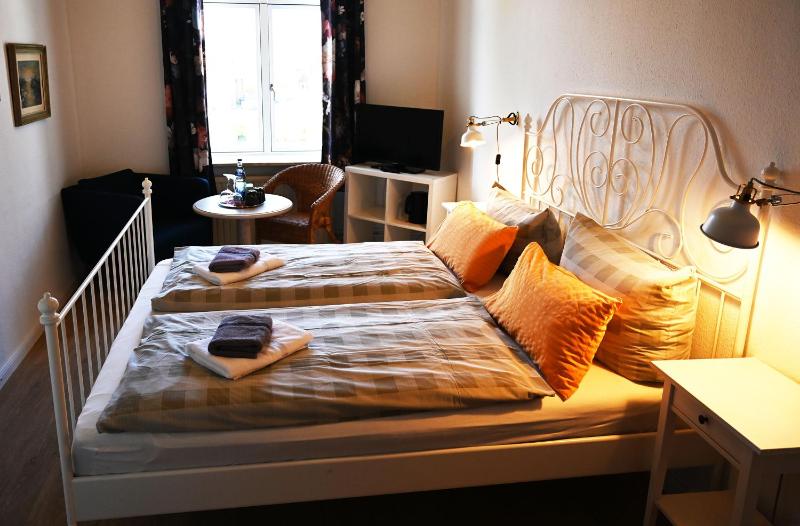 Double Room image 1