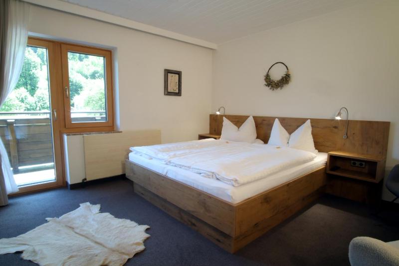 Double Room with Balcony image 1