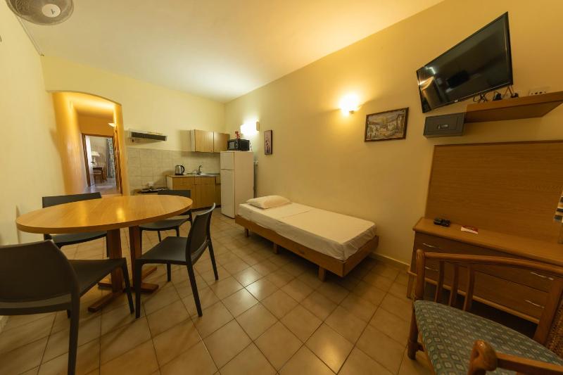 One-Bedroom Apartment image 1