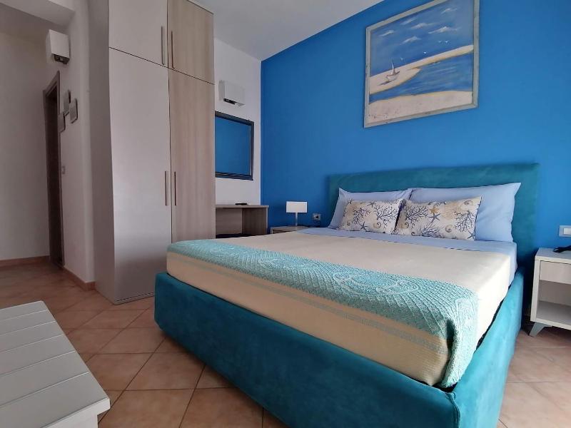 Double Room image 1