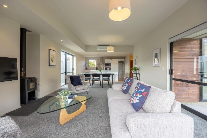 Mountain views in Meadowstone - image 5
