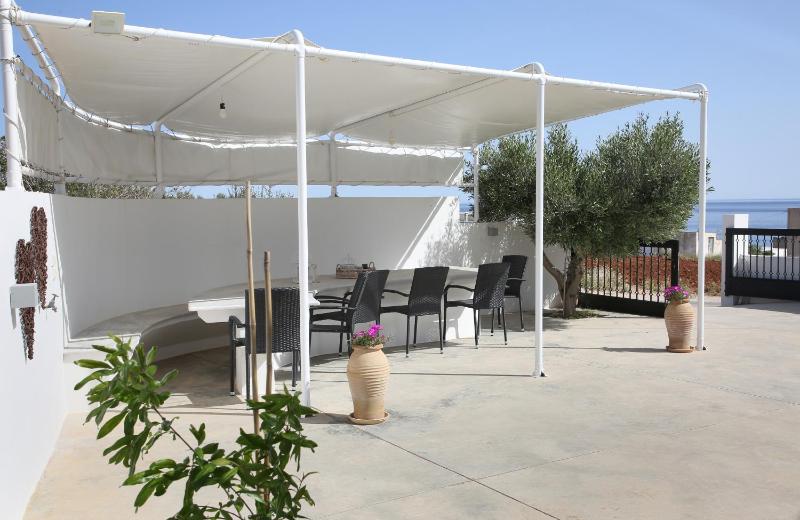 Villa with Sea View image 4