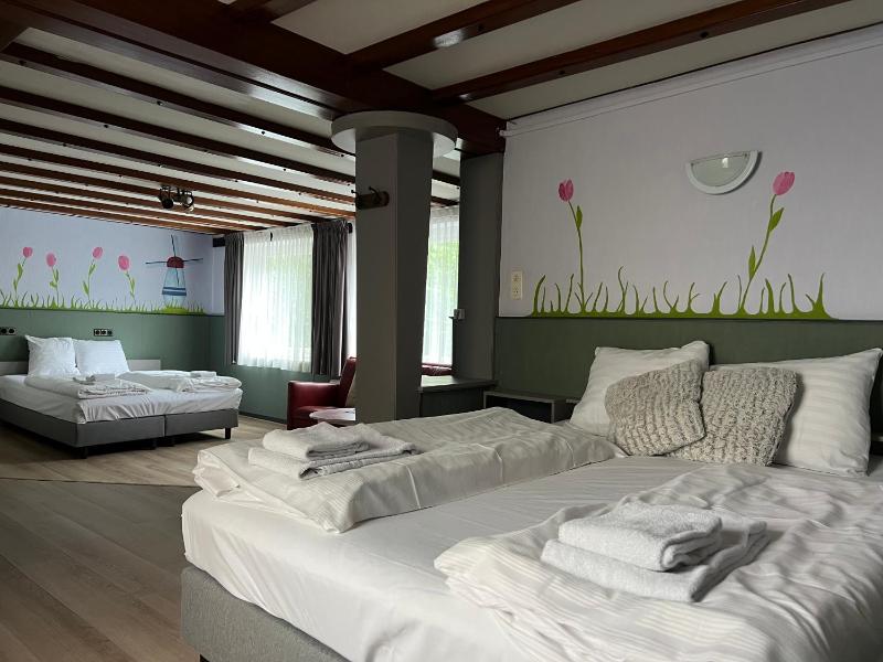 Family Room with Bathroom image 4