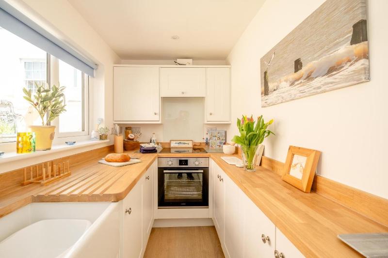 Seahorse Cottage Aldeburgh - sleeps 4 - Adult only property - Managed by Aldeburgh Coastal Cottages - image 23