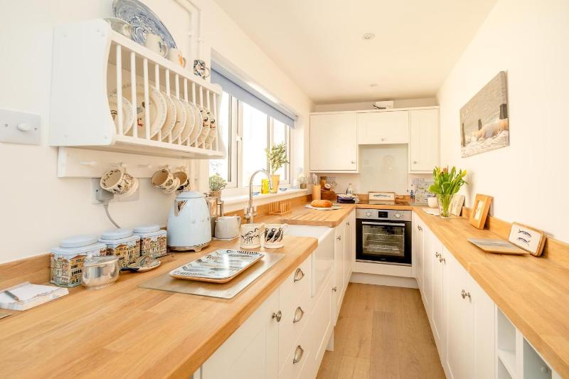 Seahorse Cottage Aldeburgh - sleeps 4 - Adult only property - Managed by Aldeburgh Coastal Cottages - image 15
