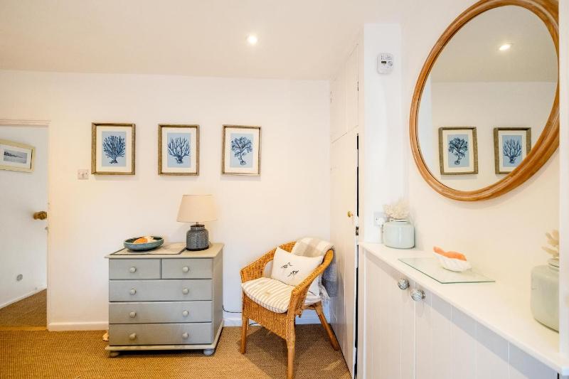 Seahorse Cottage Aldeburgh - sleeps 4 - Adult only property - Managed by Aldeburgh Coastal Cottages - image 26