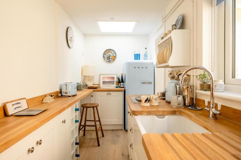 Seahorse Cottage Aldeburgh - sleeps 4 - Adult only property - Managed by Aldeburgh Coastal Cottages - image 24