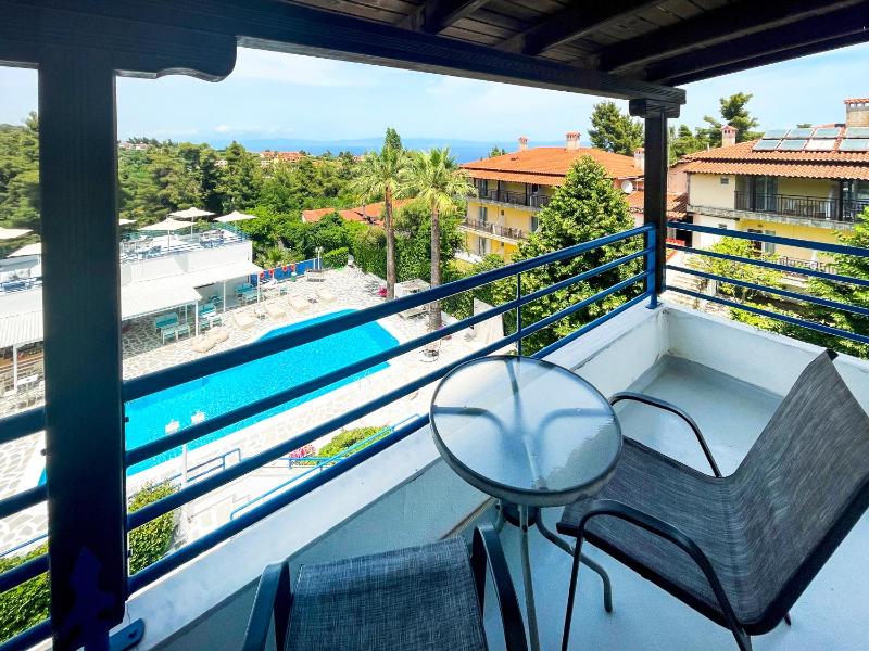 Family Room with Sea View image 1