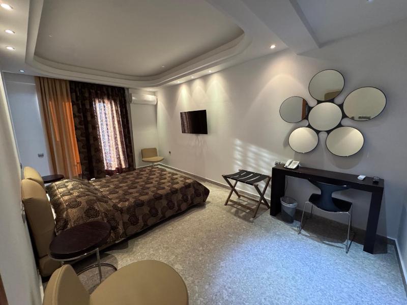Suite with Sea View image 1
