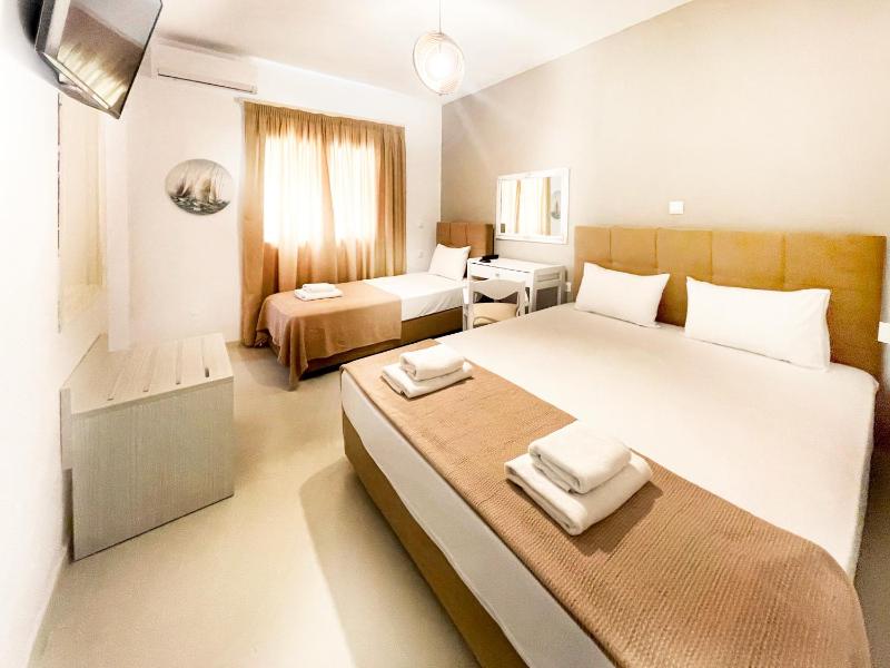 Suite with Garden View image 2