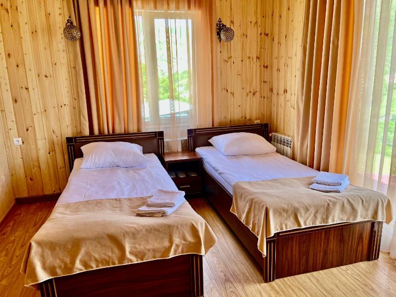 Triple Room with Mountain View image 3
