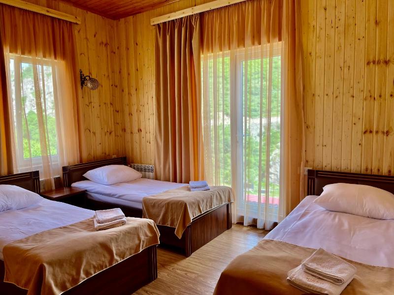 Triple Room with Mountain View image 1