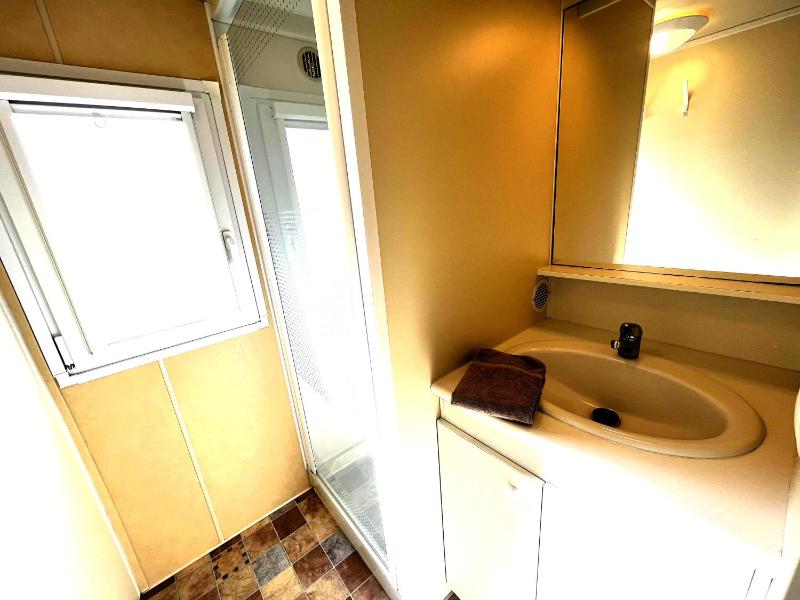 Mobile Home image 2